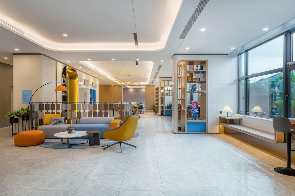 Holiday Inn Express Jiangmen East Station by IHG 2