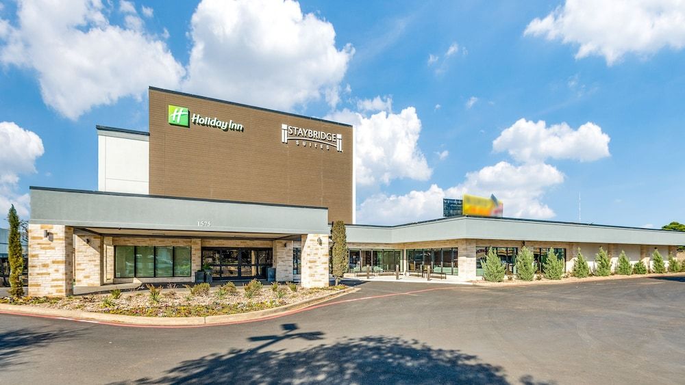 Holiday Inn DALLAS MARKET CTR LOVE FIELD by IHG 1