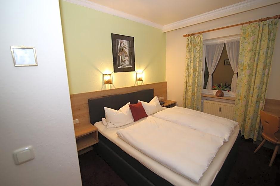 Hotel Grader 2