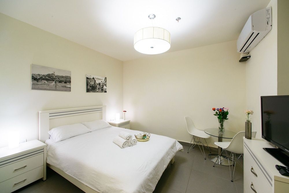 Dizengoff Inn Apartments 2