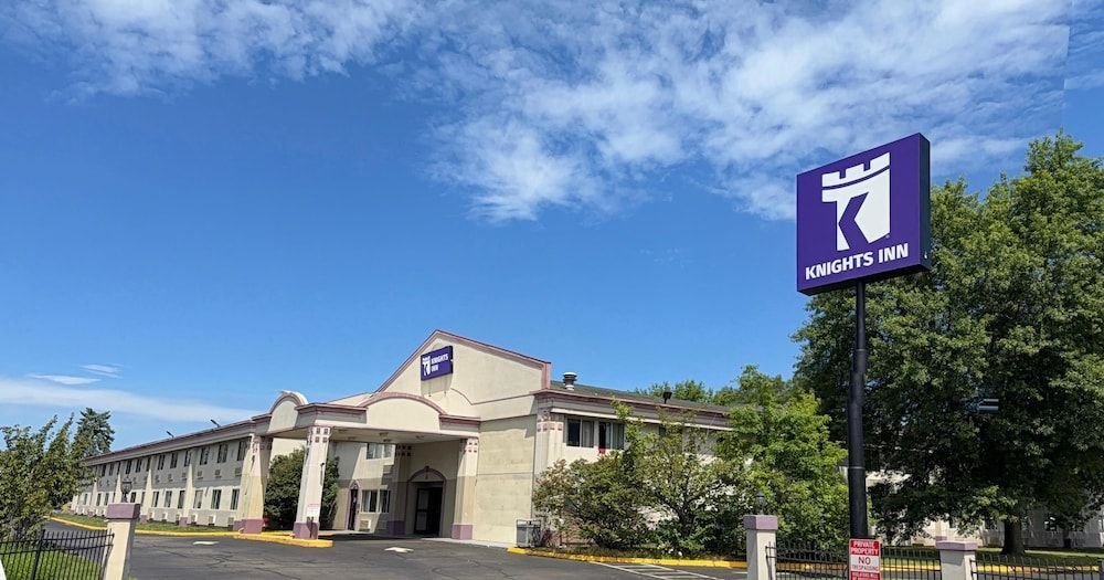 Knights Inn Hartford 1