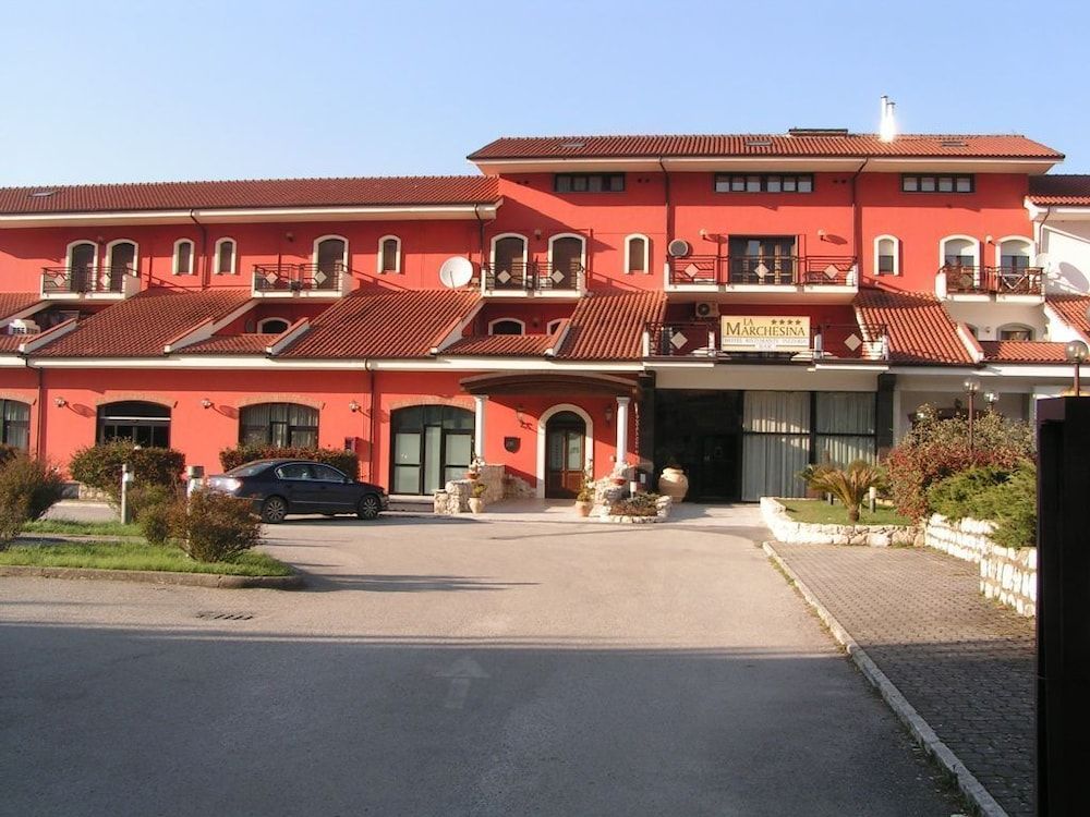 MARCHESINA RESORT srls 1