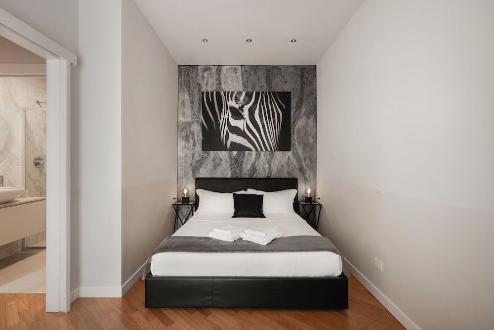 Deluxe central apartment 1
