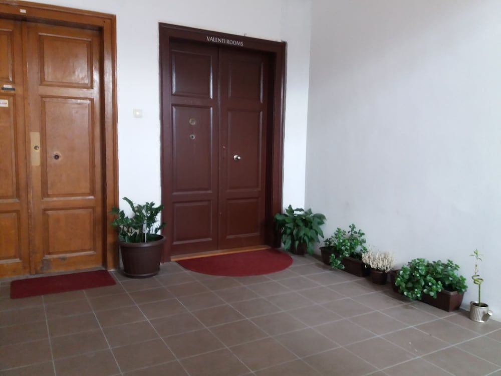 Valenti rooms 2