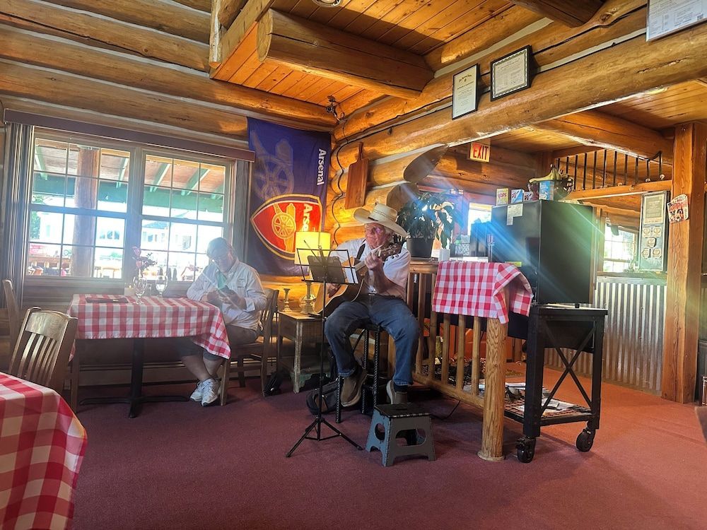 Dodge Peak Lodge 1