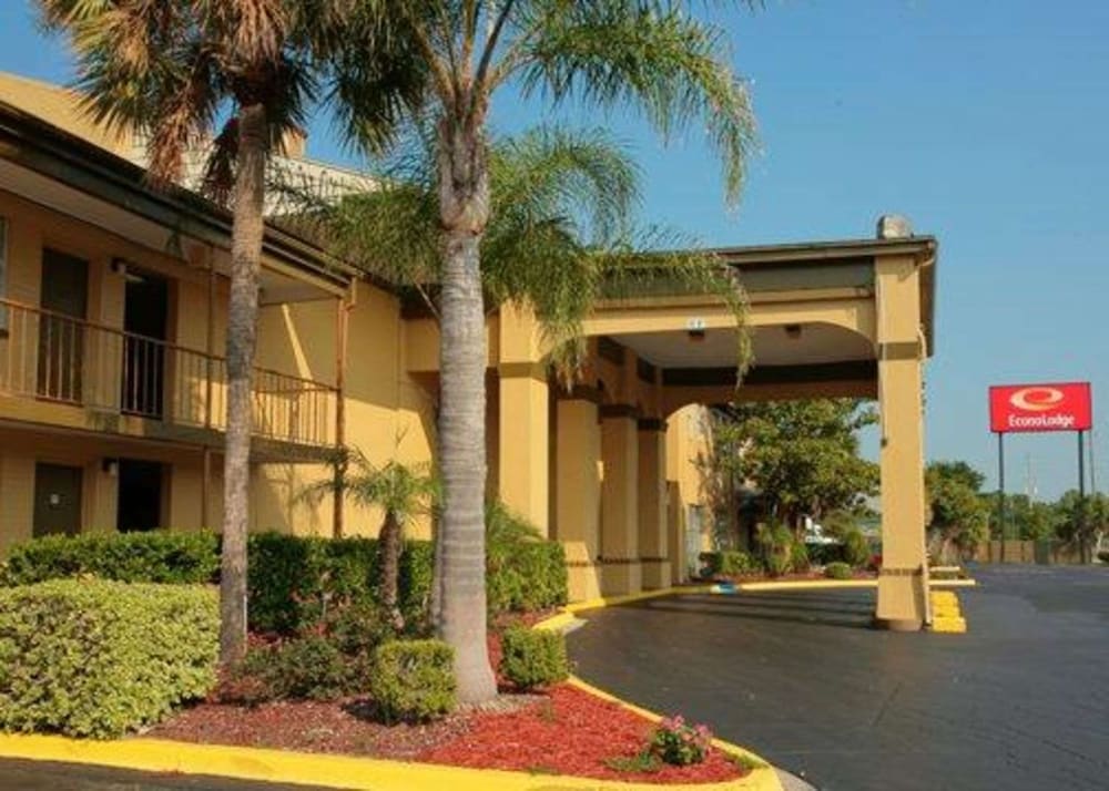 Econo Lodge Jacksonville South 1