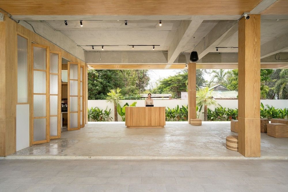 The Season Resort 2