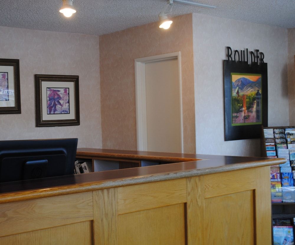 Boulder University Inn 2