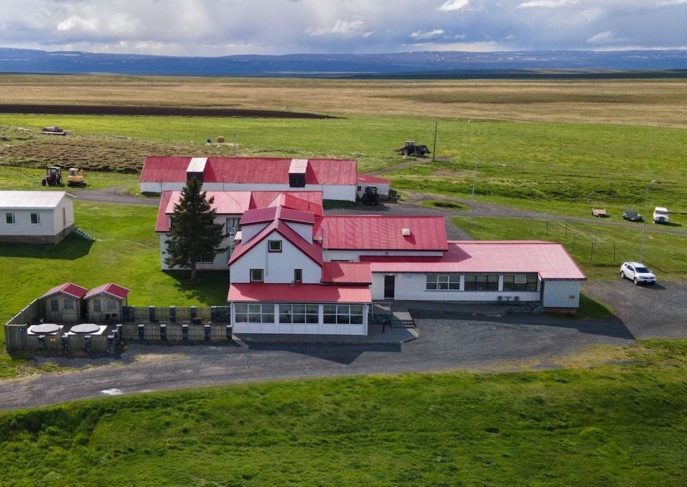 Guesthouse Stöng and Cottages 1