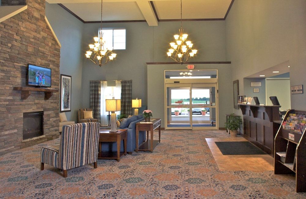 Grandstay Hotel & Suites Mount Horeb - Madison 2