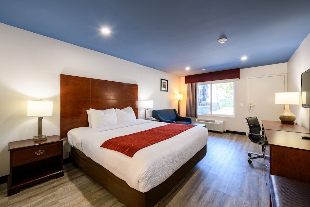 Hyland Inn near Pasadena Civic Center 1