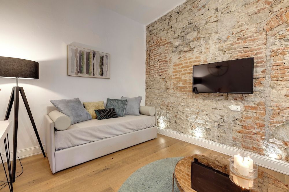 Corinne Apartment by Mamo Florence 1