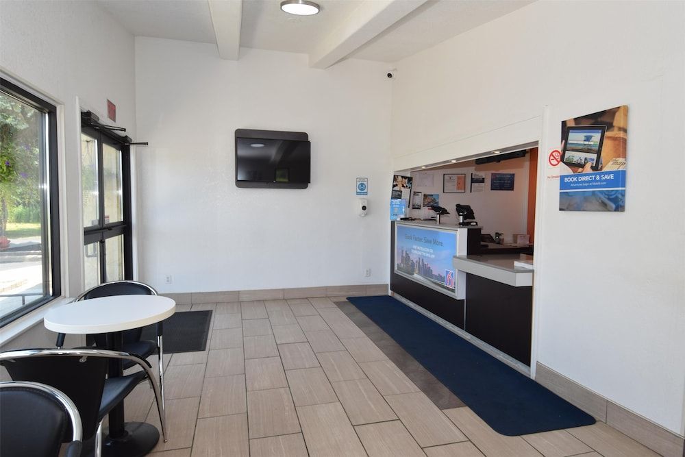 Motel 6-Hamburg, NY 1