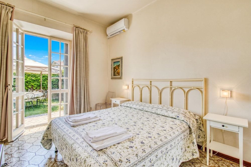 Casa Lidia 900m From Sea With Private Garden 1
