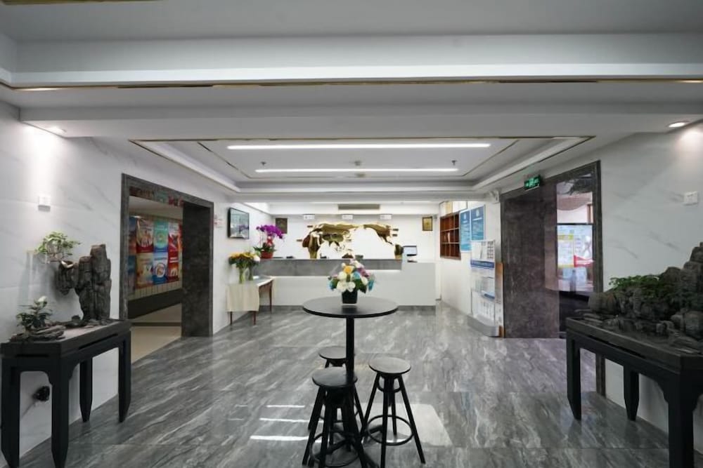 Zhongyouyuan Hotel (Beijing Niujie Metro Station Xuanwu Hospital Branch 1