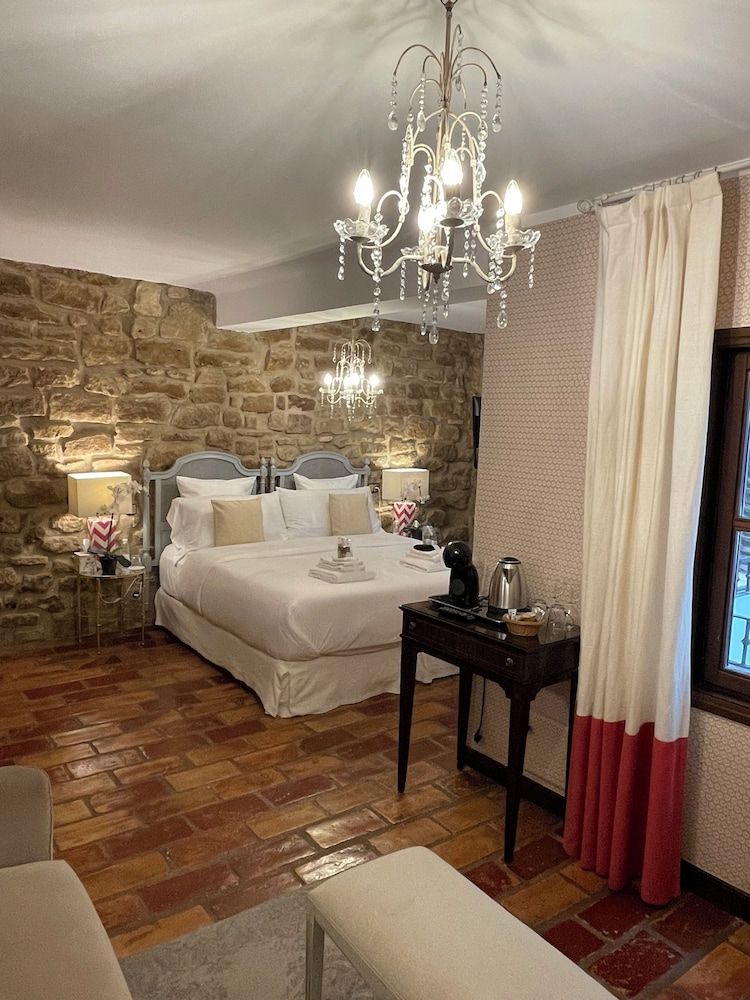 The Manor House 2