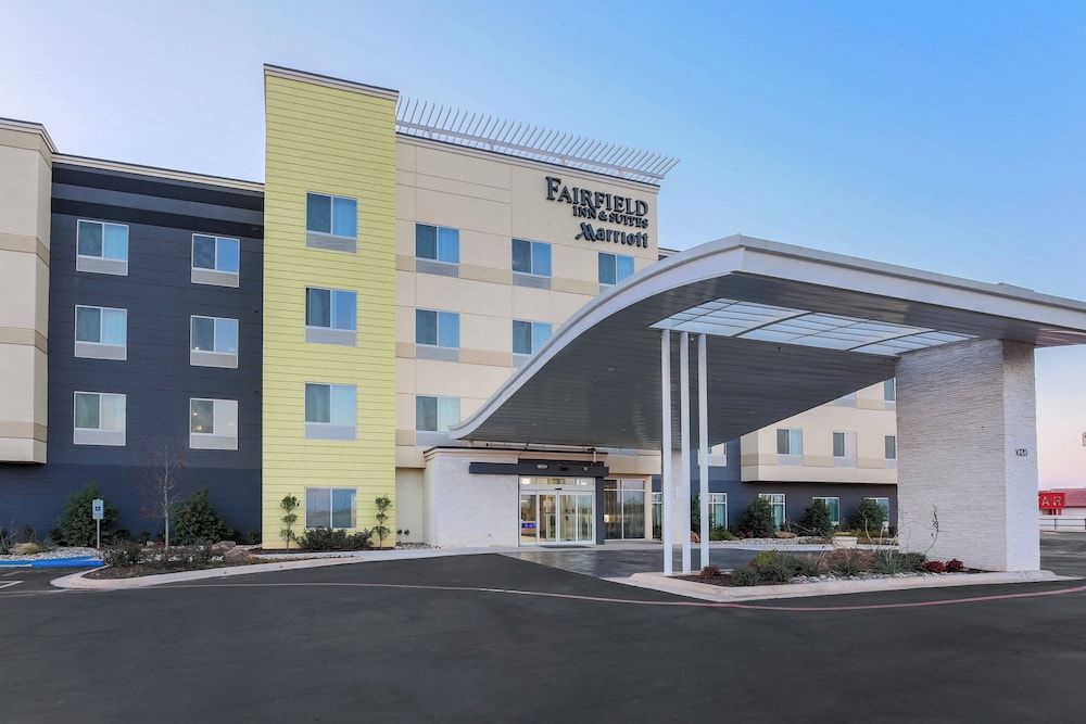 Fairfield Inn & Suites by Marriott Wichita Falls Northwest 1