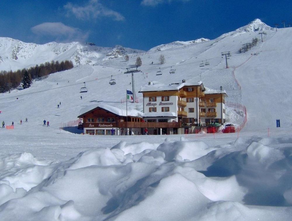 Albergo Bucaneve 1