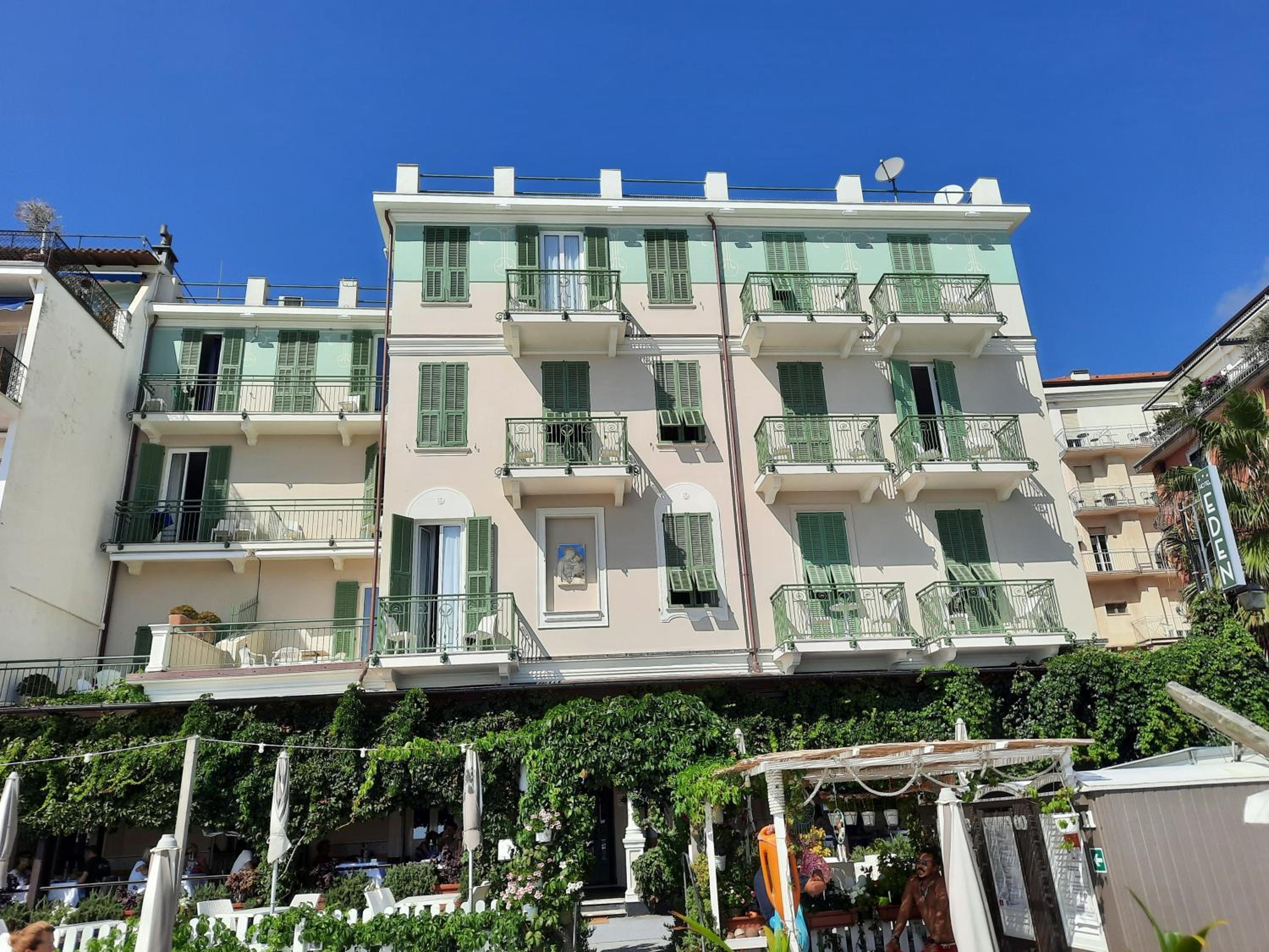 Hotel Eden Alaxi Hotels 1