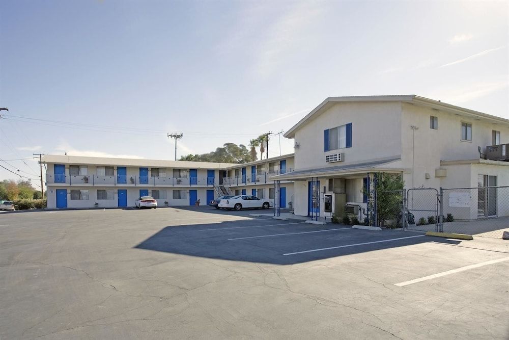 Americas Best Value Inn Beaumont, CA 1