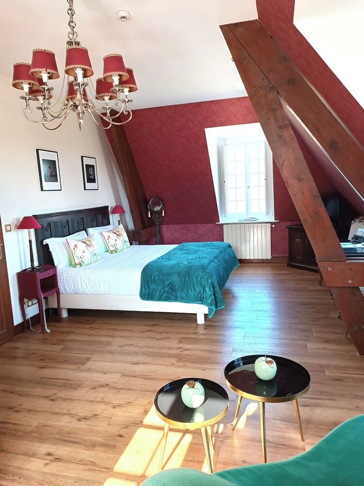 Chateau De Montreuil 2
