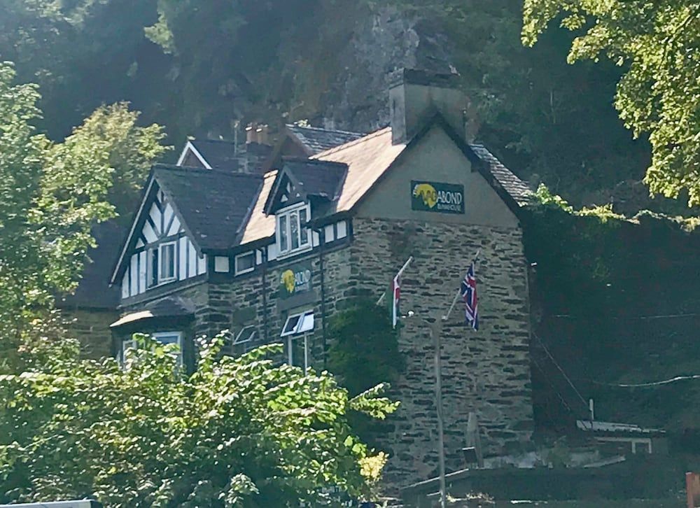 The Vagabond Bunkhouse 1