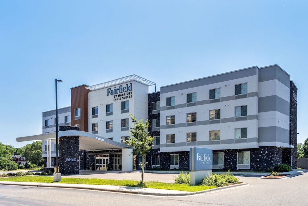 Fairfield Inn & Suites Minneapolis North 1