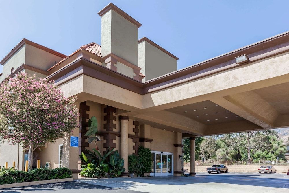 Travelodge by Wyndham Sylmar CA 1