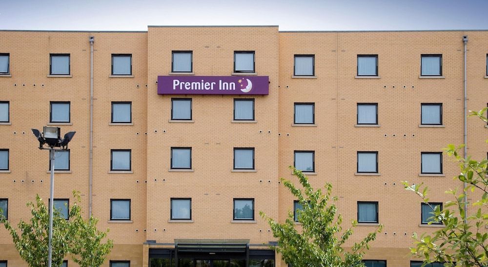 Premier Inn Stevenage Central 1