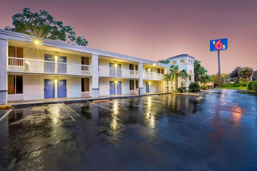Motel 6-Gainesville, FL 1