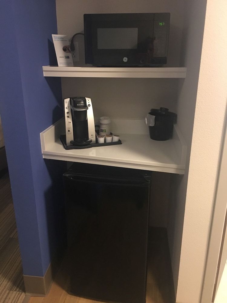 Holiday Inn Express & Suites KINGDOM CITY by IHG 2
