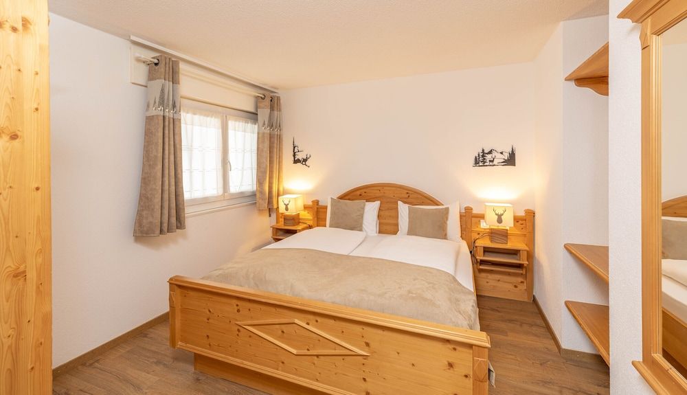 Grichting Hotel & Serviced Apartments 1