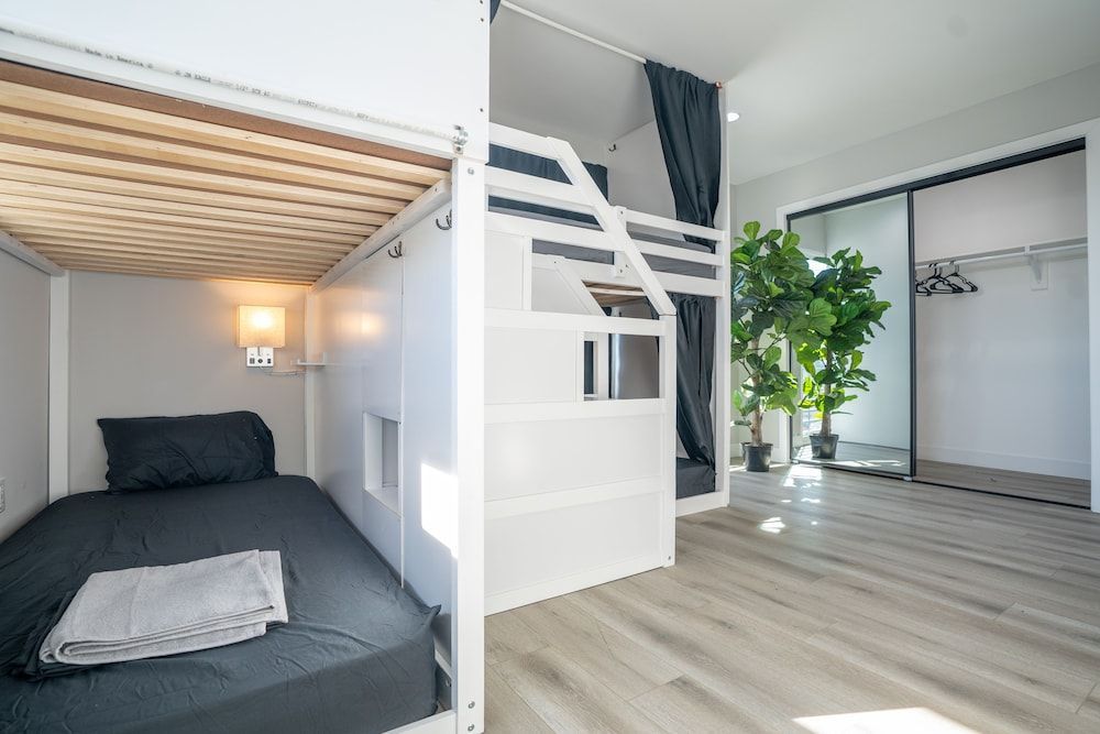 Normandie Hostel 2