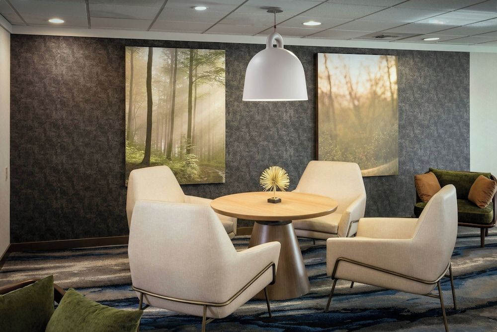 Fairfield Inn & Suites by Marriott Anchorage Midtown 2