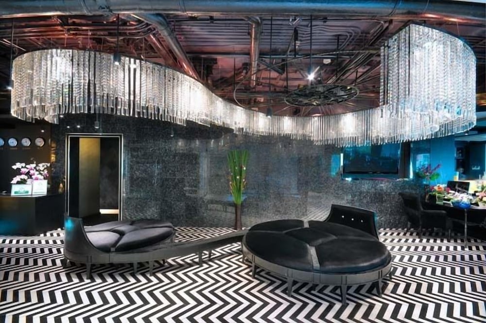 Aspira Skyy Sukhumvit 1 2