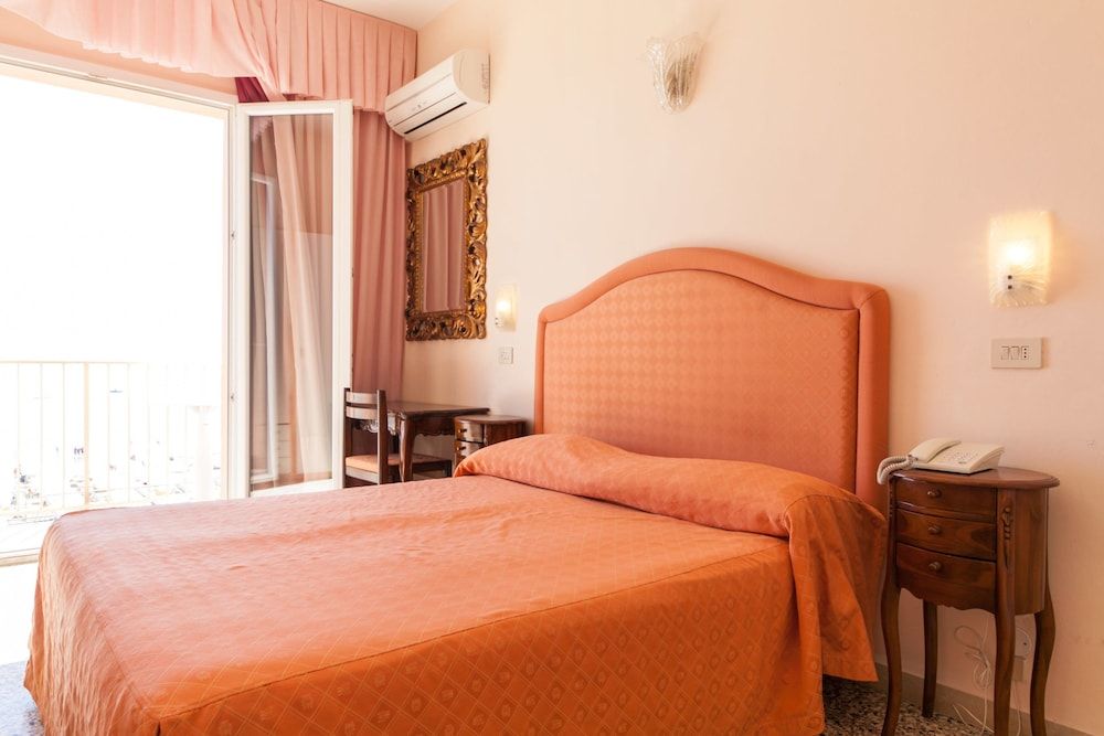 Hotel Negresco 2