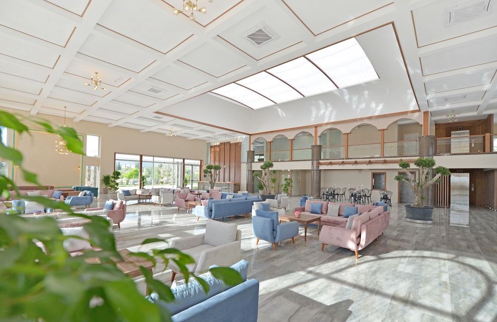 ADEMPİRA TERMAL&SPAHOTEL 2