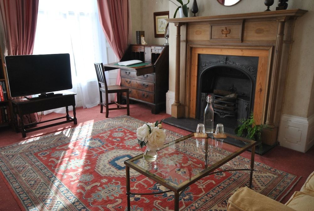 Churchill Guest House 2