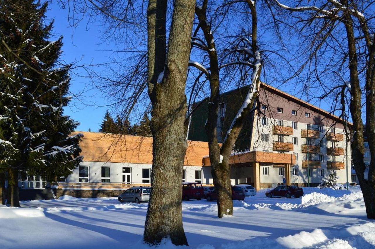 Hotel Srní a Depandance 1