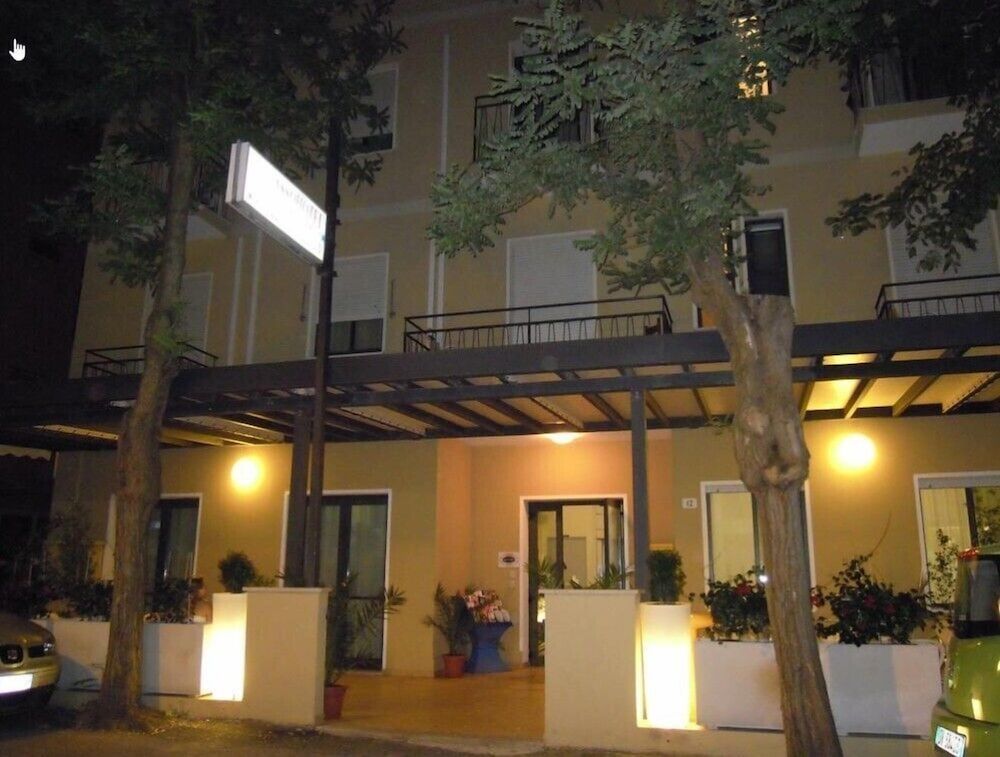 Hotel Asso 1