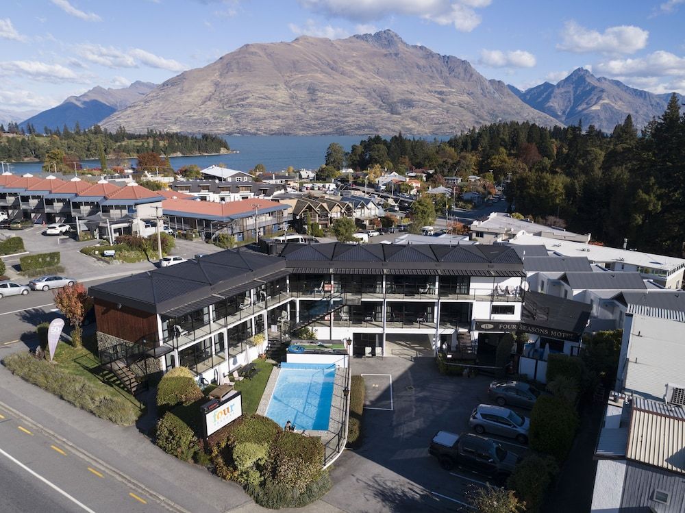 Four Seasons Motel 1
