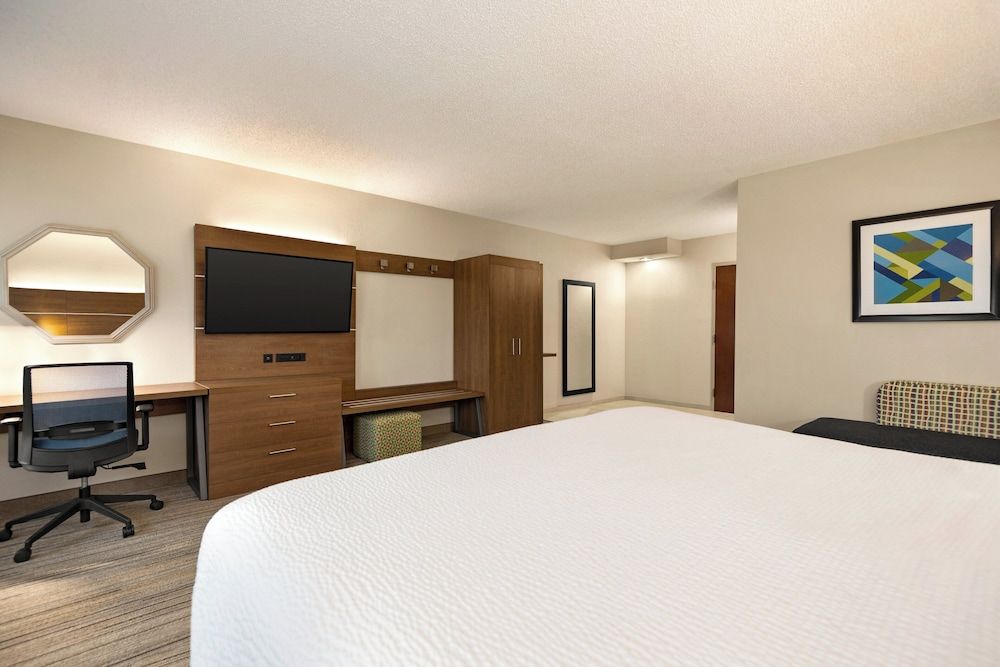 Holiday Inn Express WINCHESTER SOUTH STEPHENS CITY by IHG 2