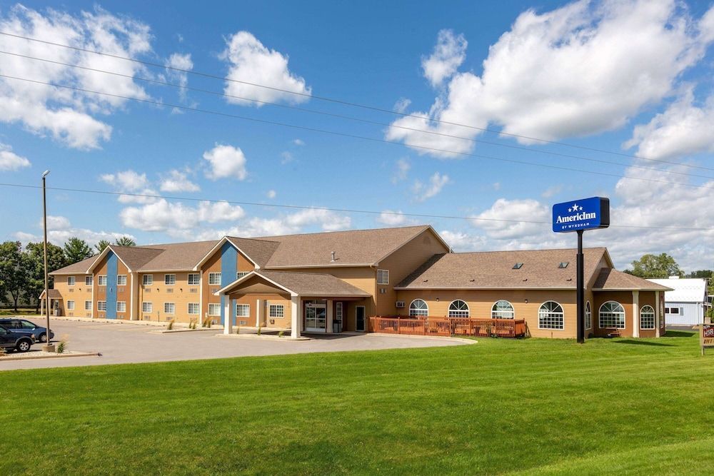 AmericInn by Wyndham Jefferson 1
