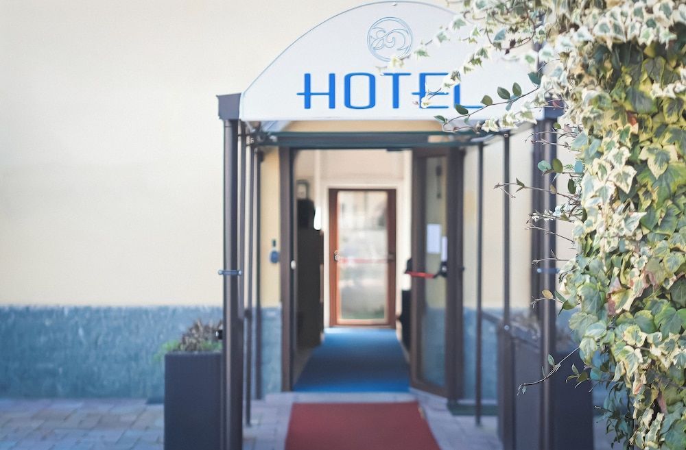 La Boheme SMART Hotel 1