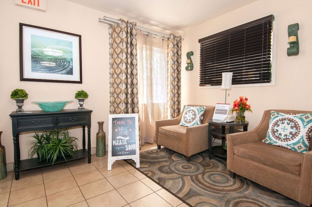 Sonesta Simply Suites Garden Grove Anaheim 2