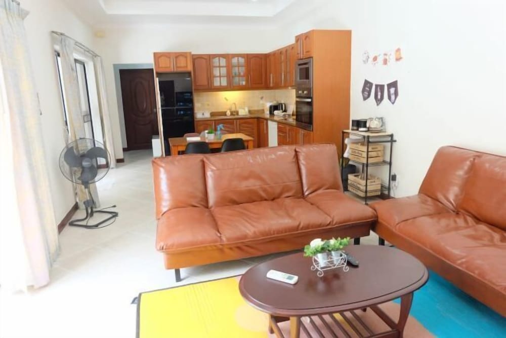 The Pool House Pattaya No.8 2