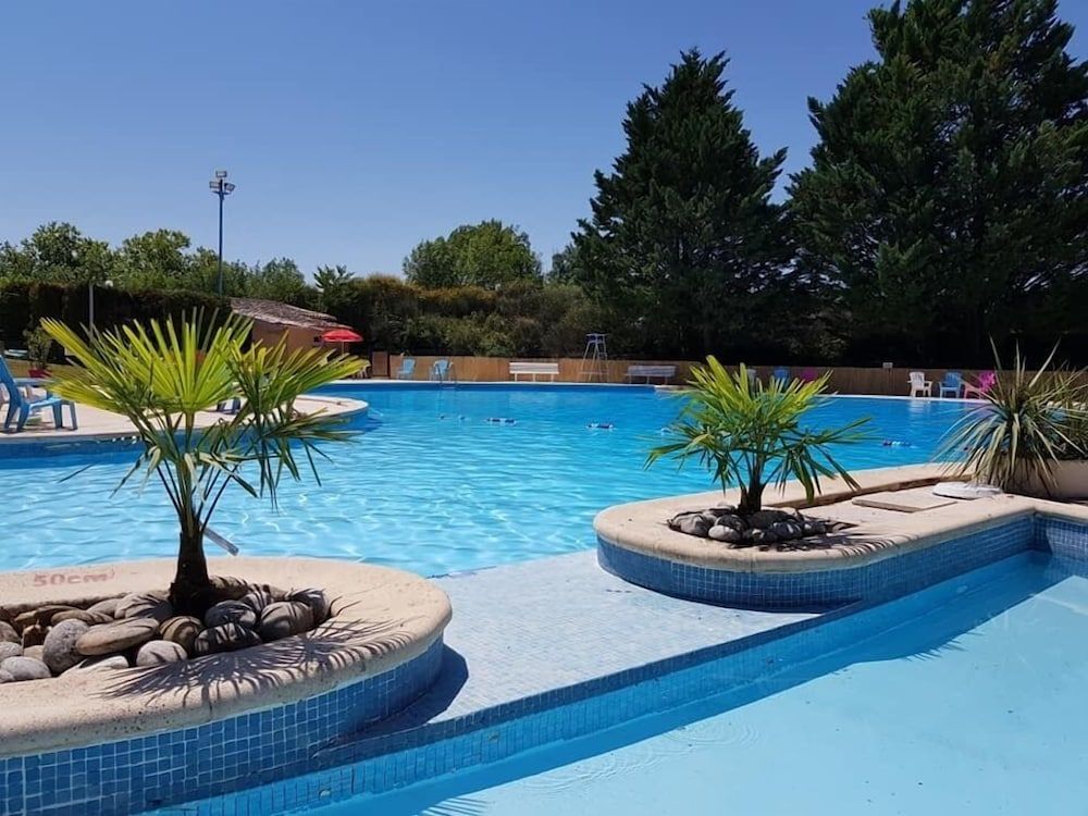 Camping Le Faillal - Cabanes et chalets 1