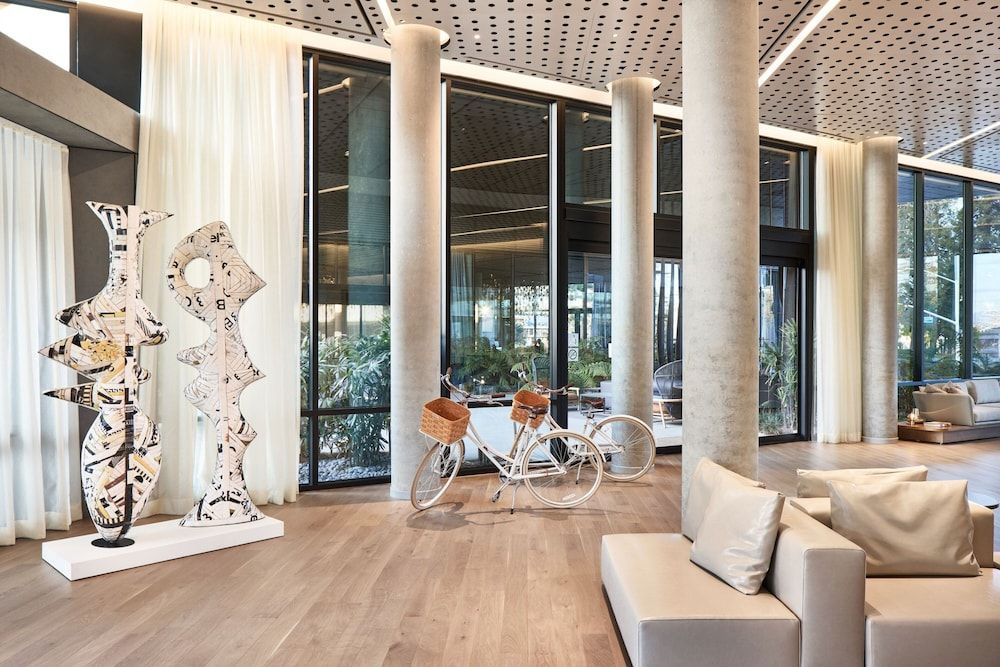 AC Hotel by Marriott Sunnyvale Moffett Park 2