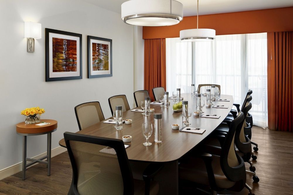 Holiday Inn SAN ANTONIO-RIVERWALK by IHG 2