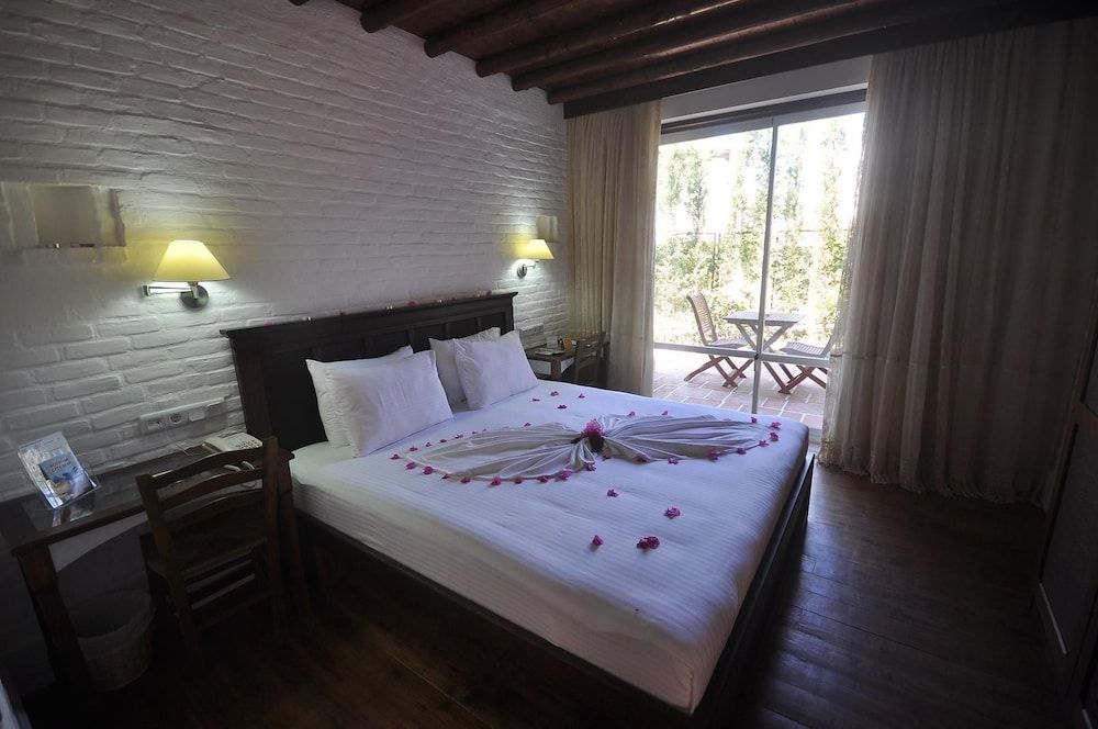 El Vino Hotel & Suites 2